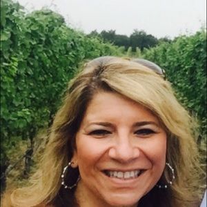 Meet your Posher, Denise